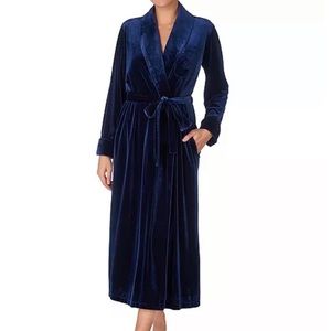 LAUREN RALPH LAUREN Long Velvet Wrap Robe NWOT